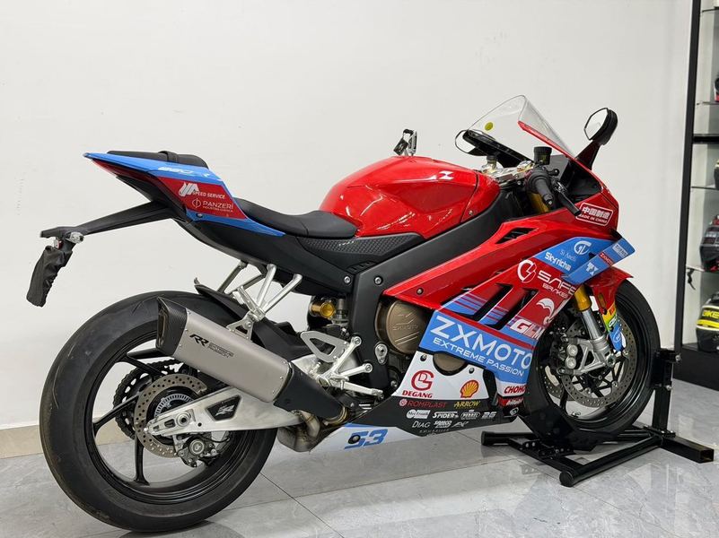 二手张雪机车820RR