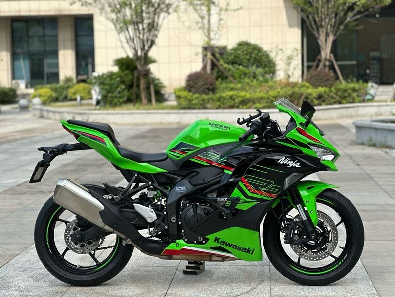 二手川崎ZX-4R