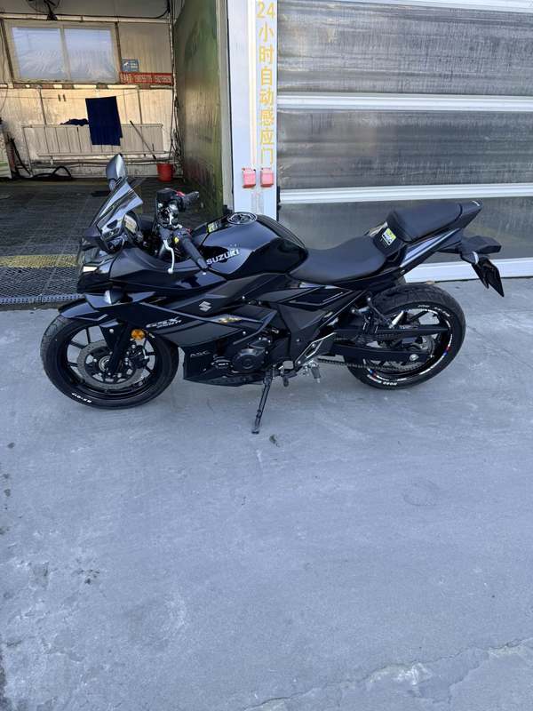 二手豪爵铃木GSX250R