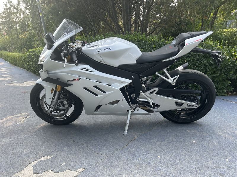 二手张雪机车820RR