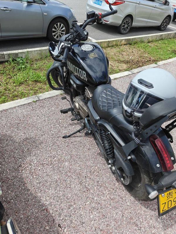 二手QJMOTOR闪300