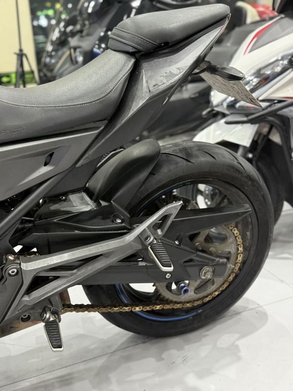 二手春风400NK