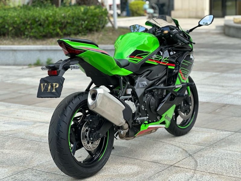 二手川崎ZX-4R