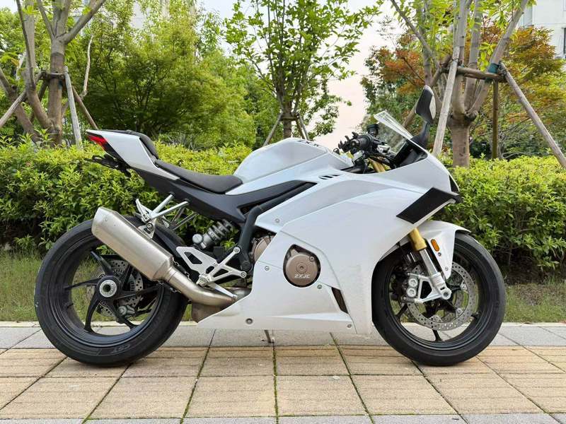 二手张雪机车500RR