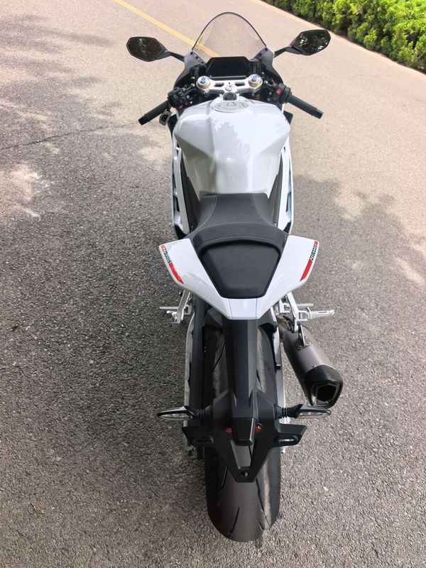 二手张雪机车820RR
