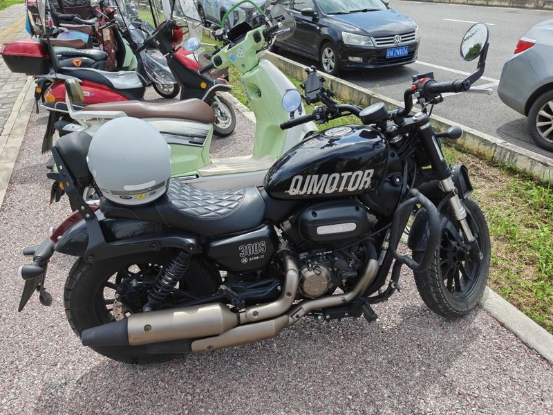 二手QJMOTOR闪300