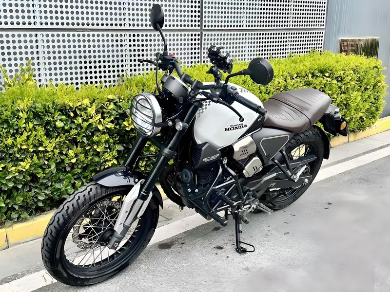 二手五羊本田鸷道 CB190SS