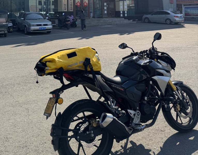 二手五羊本田CB190R 暴锋眼