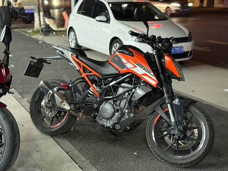 二手KTMR2R250 Duke