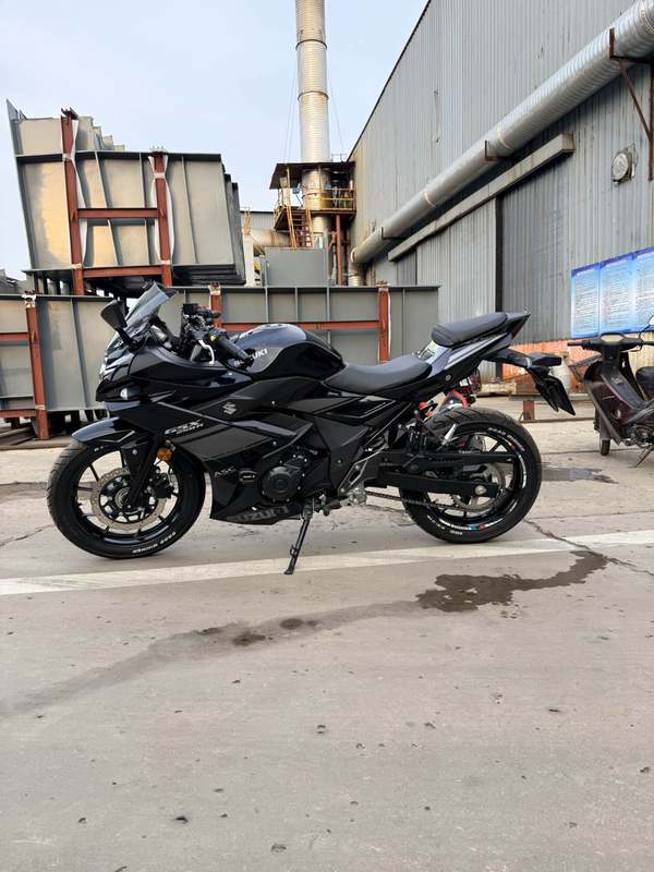 二手豪爵铃木GSX250R