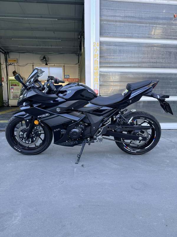 二手豪爵铃木GSX250R