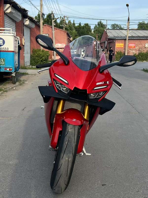 二手张雪机车820RR