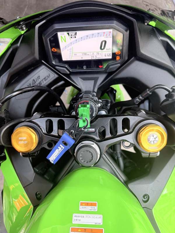 二手川崎ZX-4R