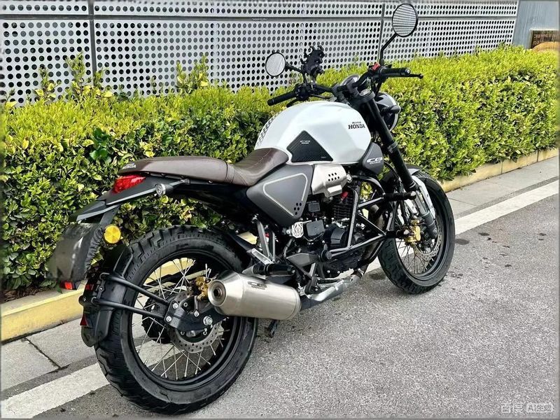 二手五羊本田鸷道 CB190SS