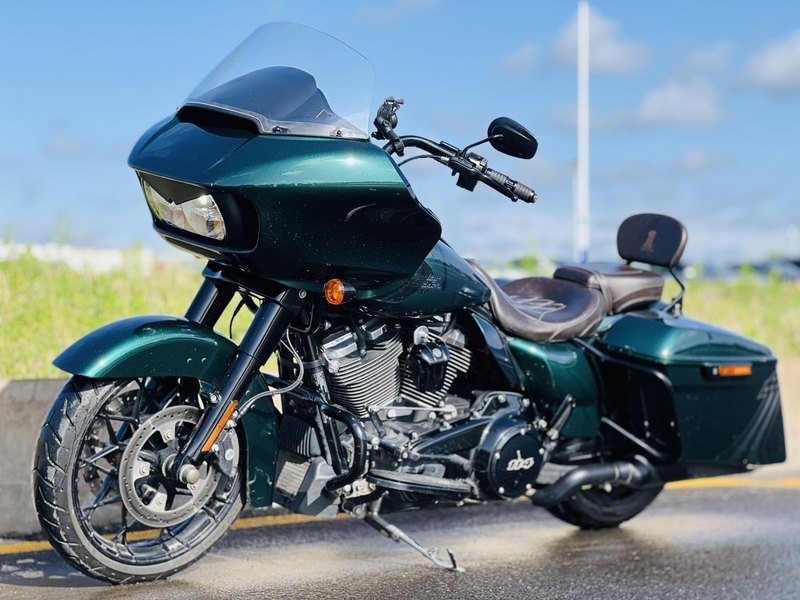 二手哈雷戴维森公路滑翔 Road Glide
