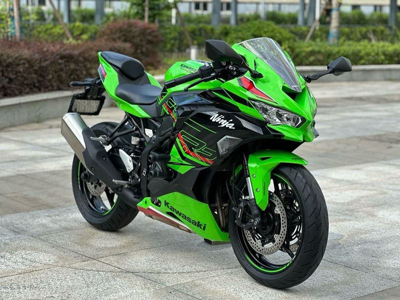 二手川崎ZX-4R