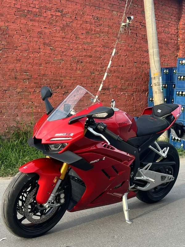 二手张雪机车820RR
