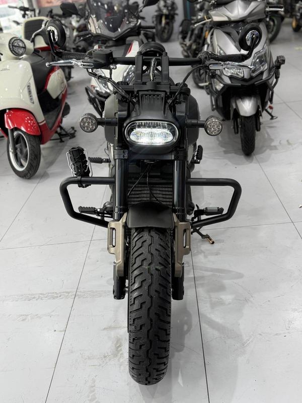 二手QJMOTOR闪600