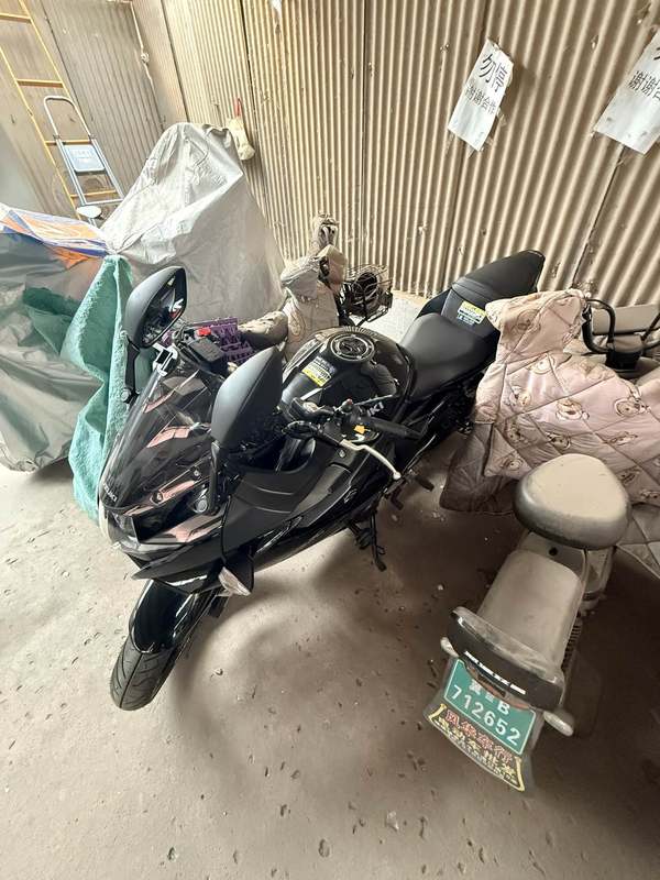 二手豪爵铃木GSX250R