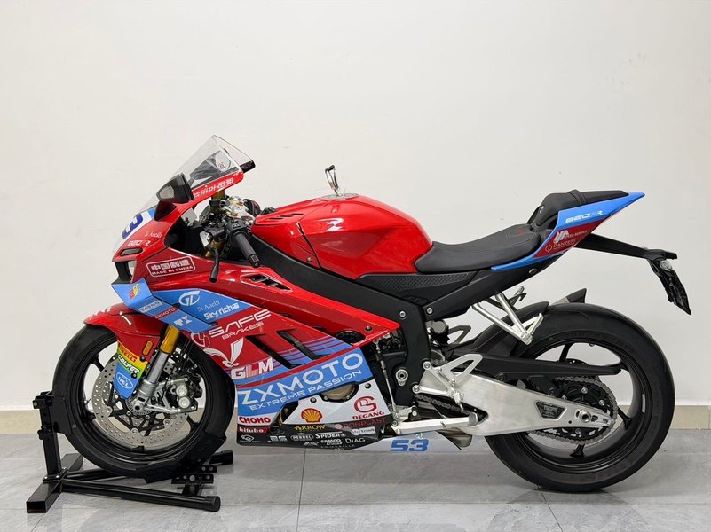 二手张雪机车820RR