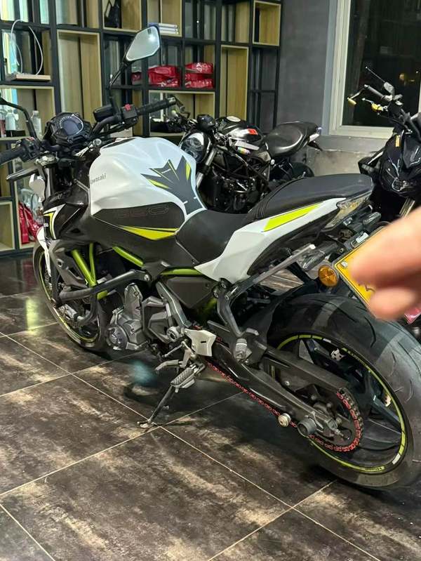 二手川崎Z650