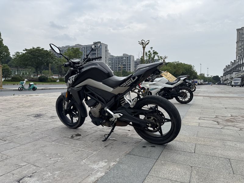 二手春风250NK