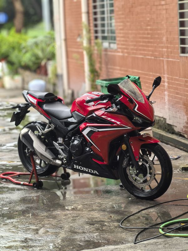 二手本田CBR400R