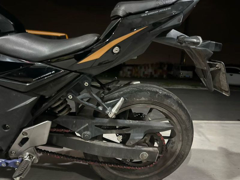 二手豪爵铃木GSX250R