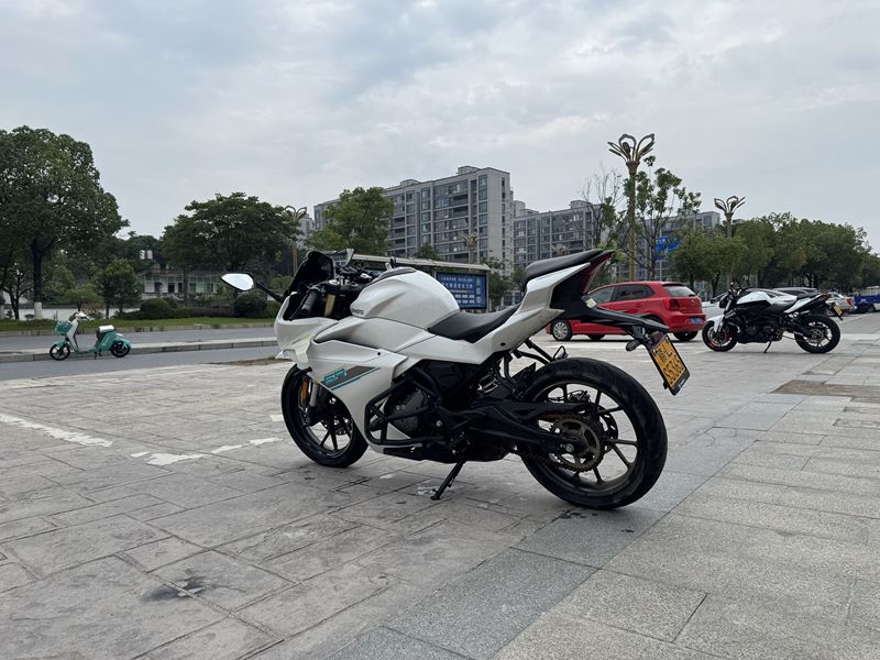 二手春风250SR