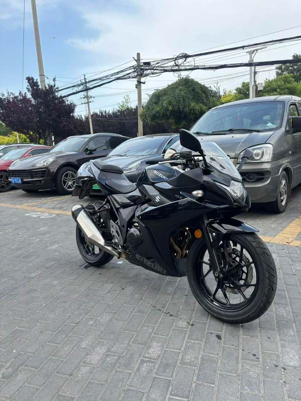 二手豪爵铃木GSX250R