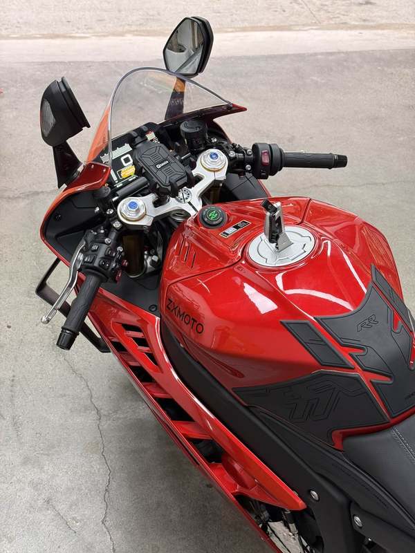 二手张雪机车820RR