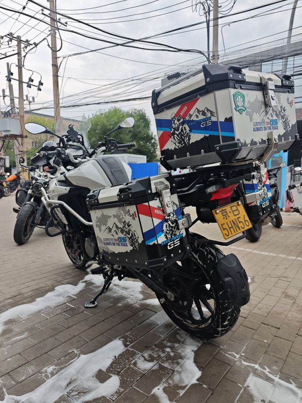 二手贝纳利金鹏 TRK502