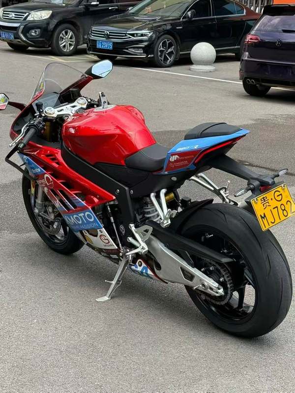 二手张雪机车820RR