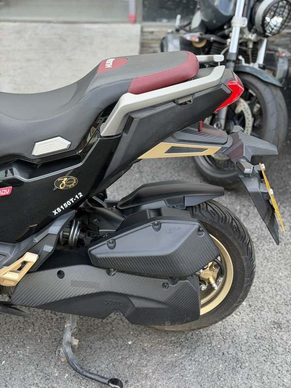 二手三阳哈士奇 Husky ADV150