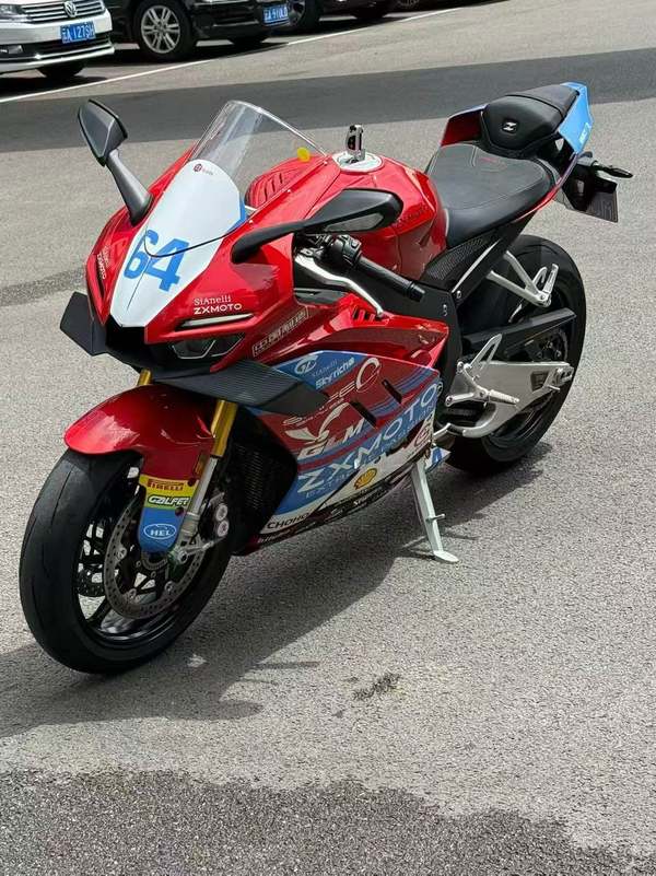 二手张雪机车820RR
