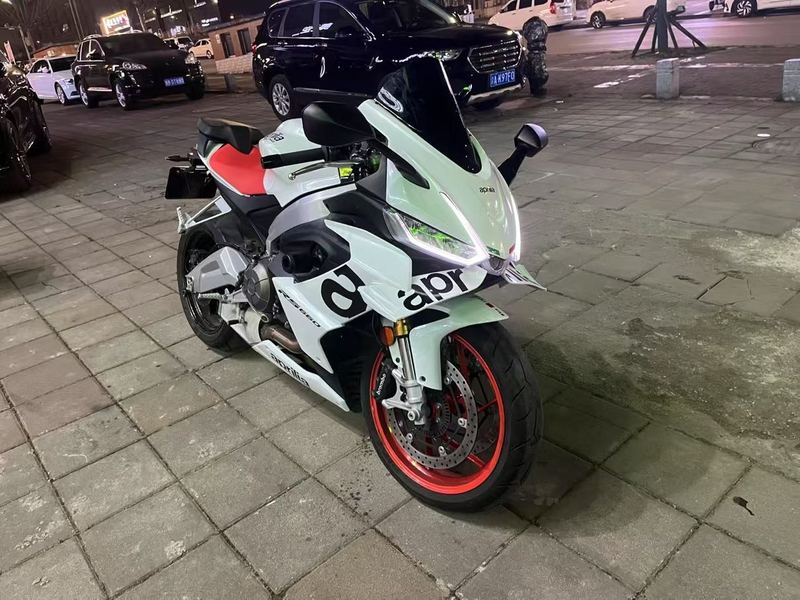 二手阿普利亚RS 660 