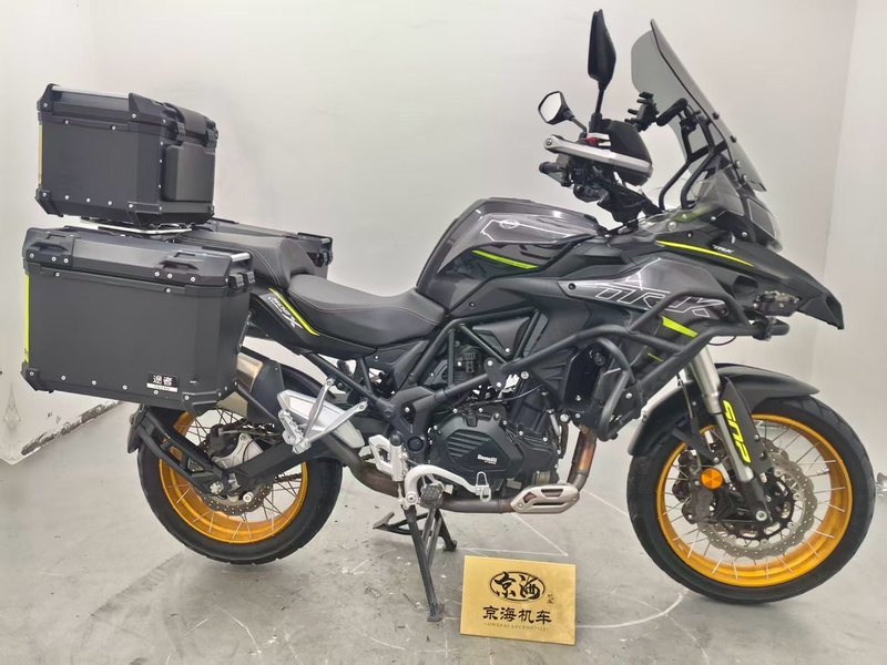 二手贝纳利金鹏 TRK502
