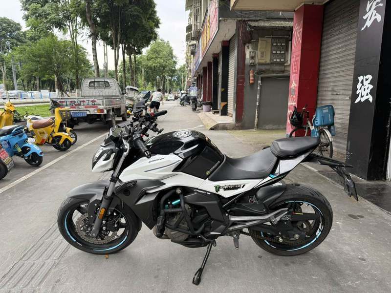 二手春风650NK