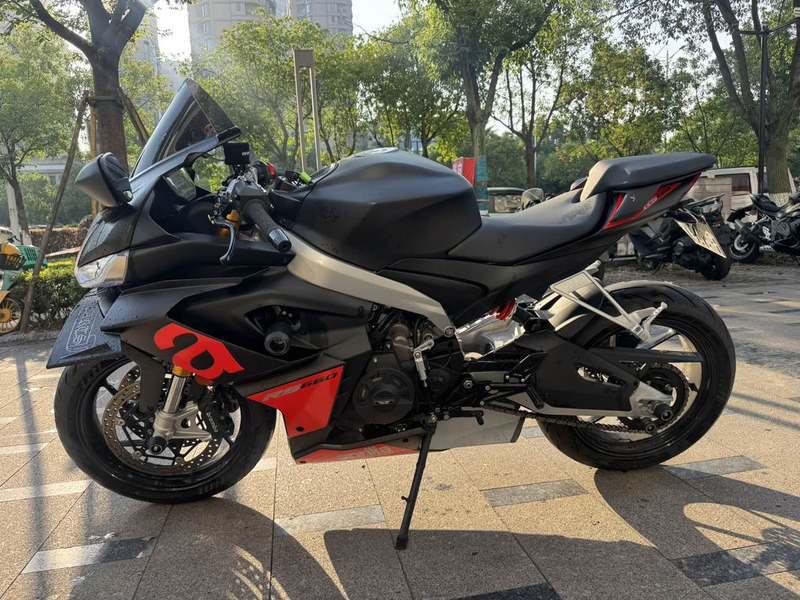 二手阿普利亚RS 660 