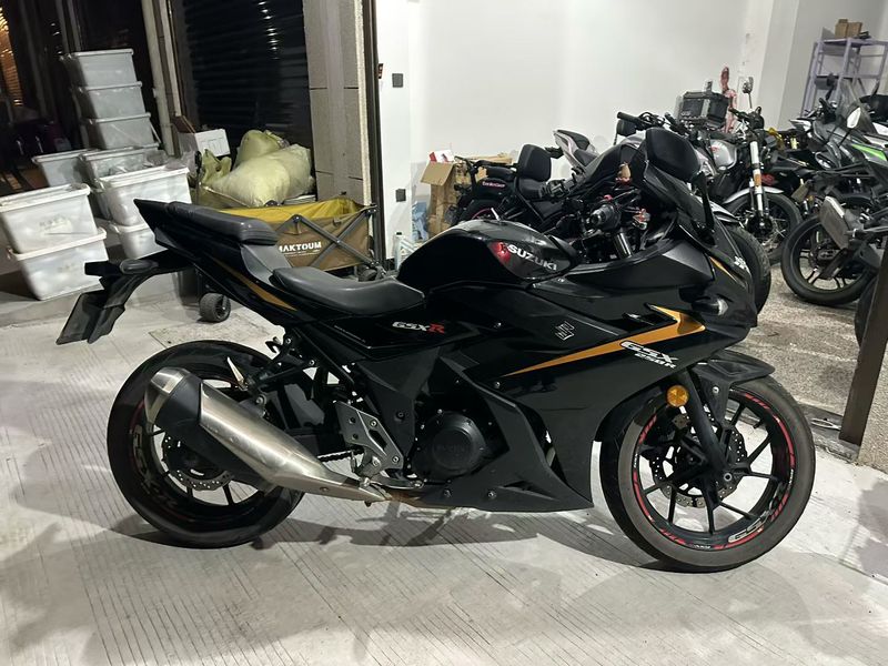 二手豪爵铃木GSX250R