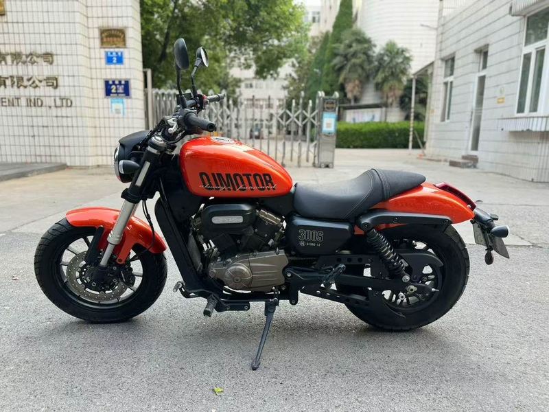 二手QJMOTOR闪300