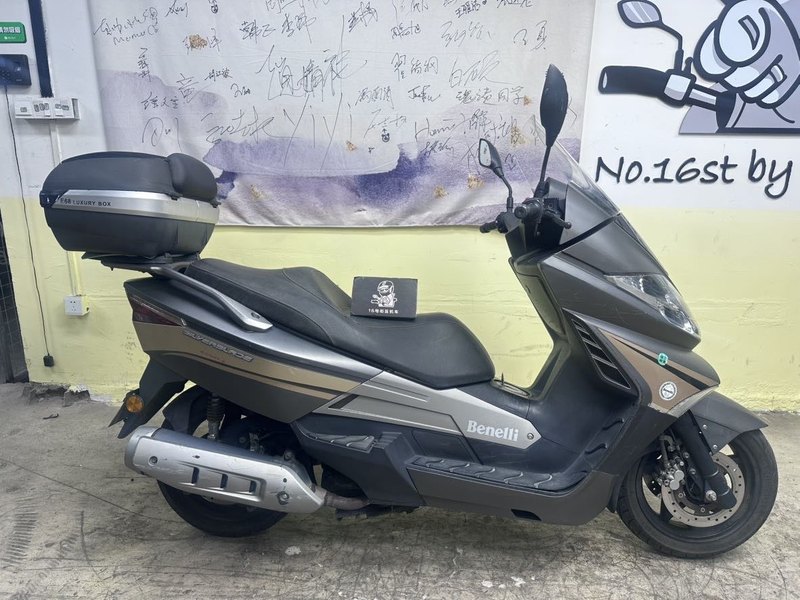 二手贝纳利银刃 BJ250T-8