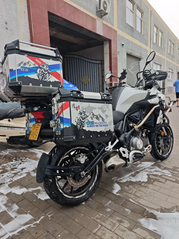 二手贝纳利金鹏 TRK502