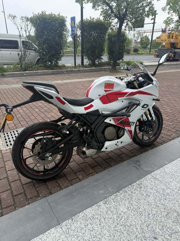 二手QJMOTOR赛250