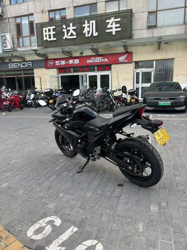 二手豪爵铃木GSX250R