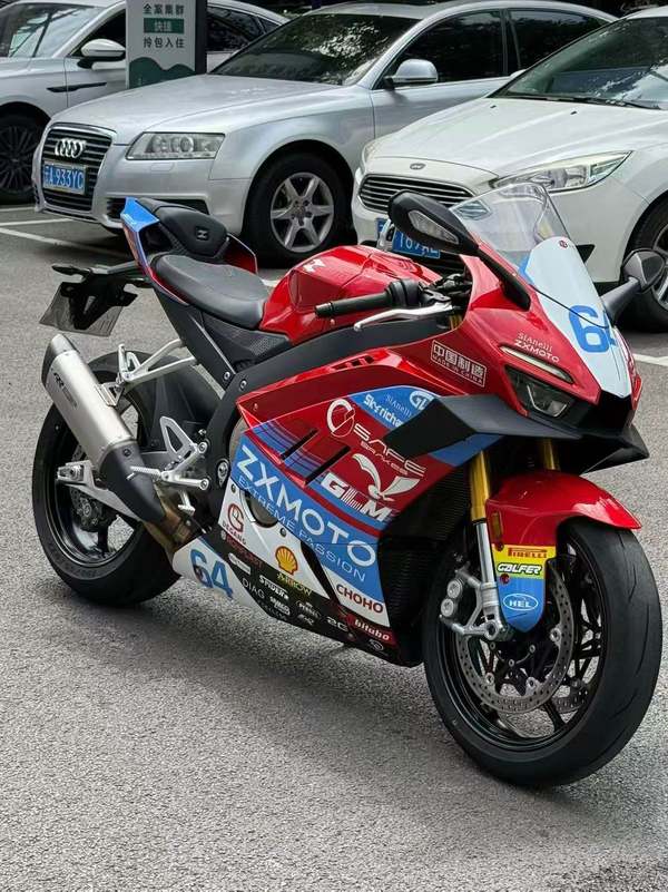 二手张雪机车820RR