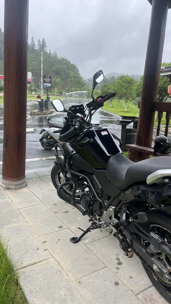 二手豪爵铃木DL250