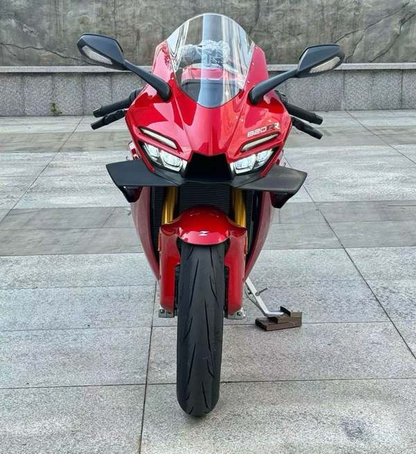 二手张雪机车820RR