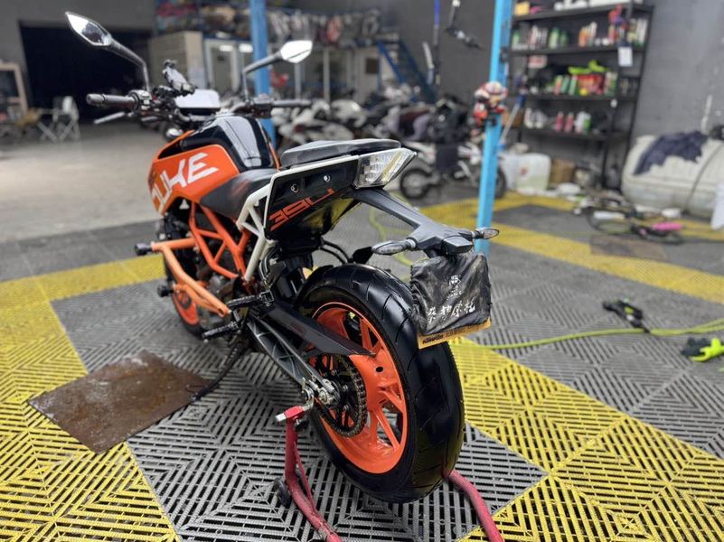 二手KTMR2R390 Duke