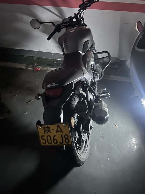 二手五羊本田鸷道 CB190SS